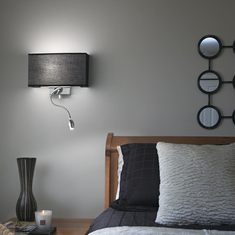 Hotel-ap2-nera-applique-led-con-puntatore-ambientata