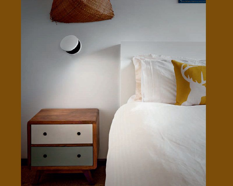 ara-applique-moderna-bianca-led-fabas-ambientazione