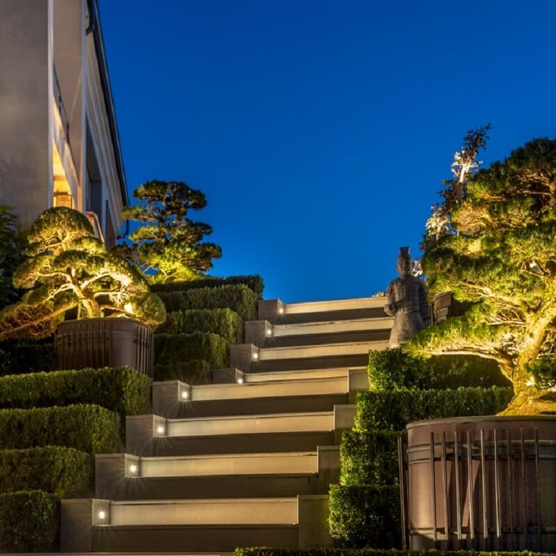 come-illuminare-un-terrazzo-o-un-balcone-con-stile