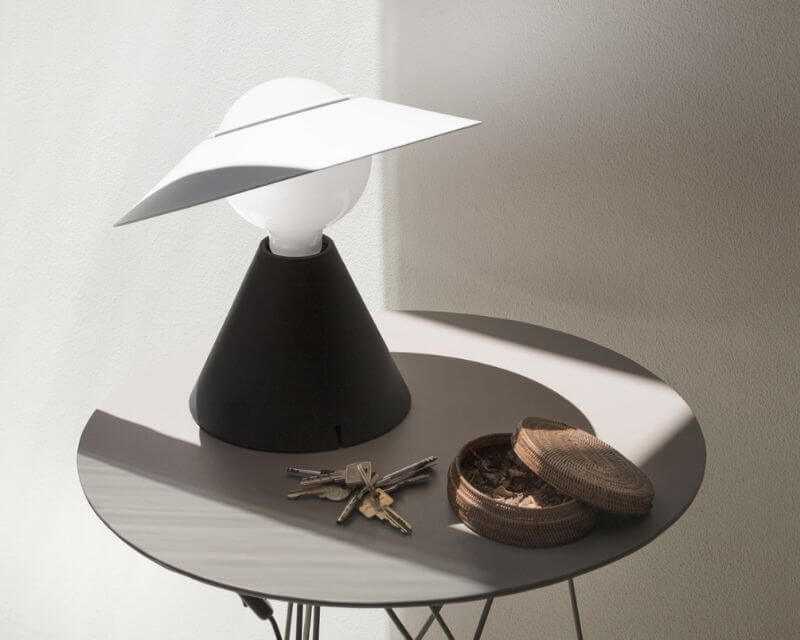 Fante Stilnovo Lampada da Tavolo Nera Design 1978