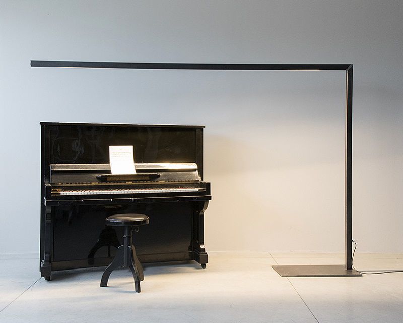 piano-solo-maxy-piantana-ferro-nero-renzo-serafini-ambiente