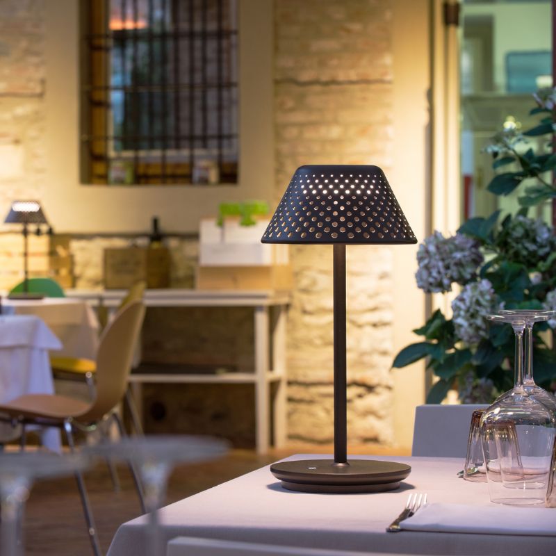 Mesh Platek Lampada Ricaricabile IP65 Bronzo accesa