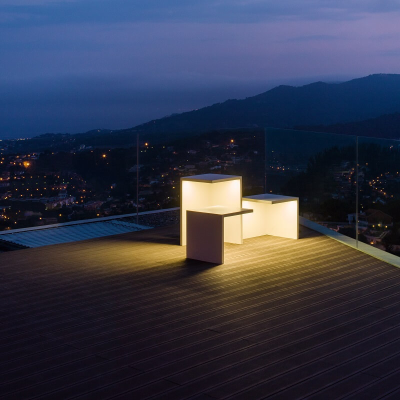 Vibia Empty Lampada Led da Terra per Esterno