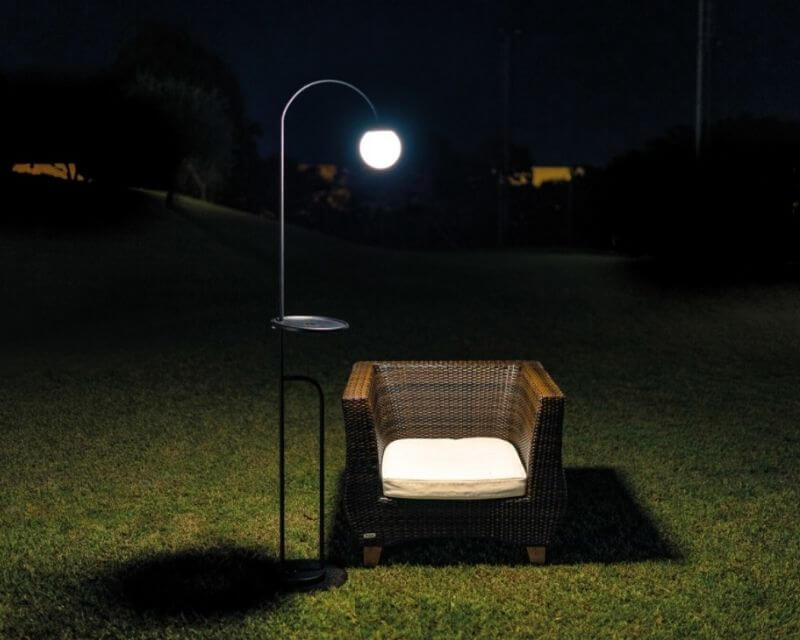 Butler Decorative Linea Light Piantana Led da Esterno IP65 Accesa