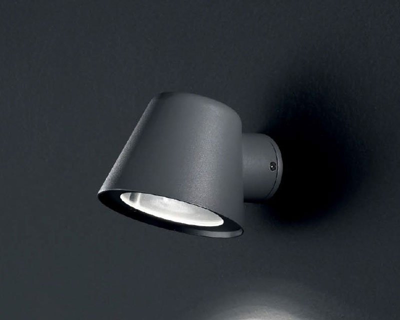 gas-ideal-lux-applique-per-esterni-nero