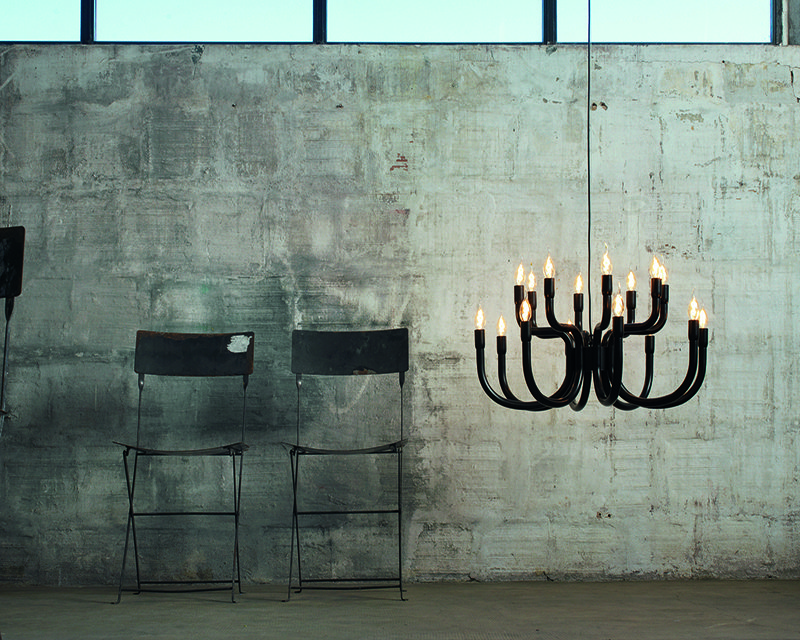 snoob-karman-lampadario-di-design-16-luci-nero-bianco