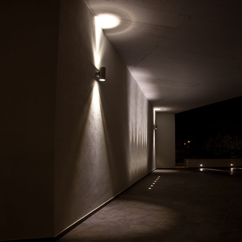 Beret R I-Led Linea Light Faretto calpestabile da esterno IP66 ambiente