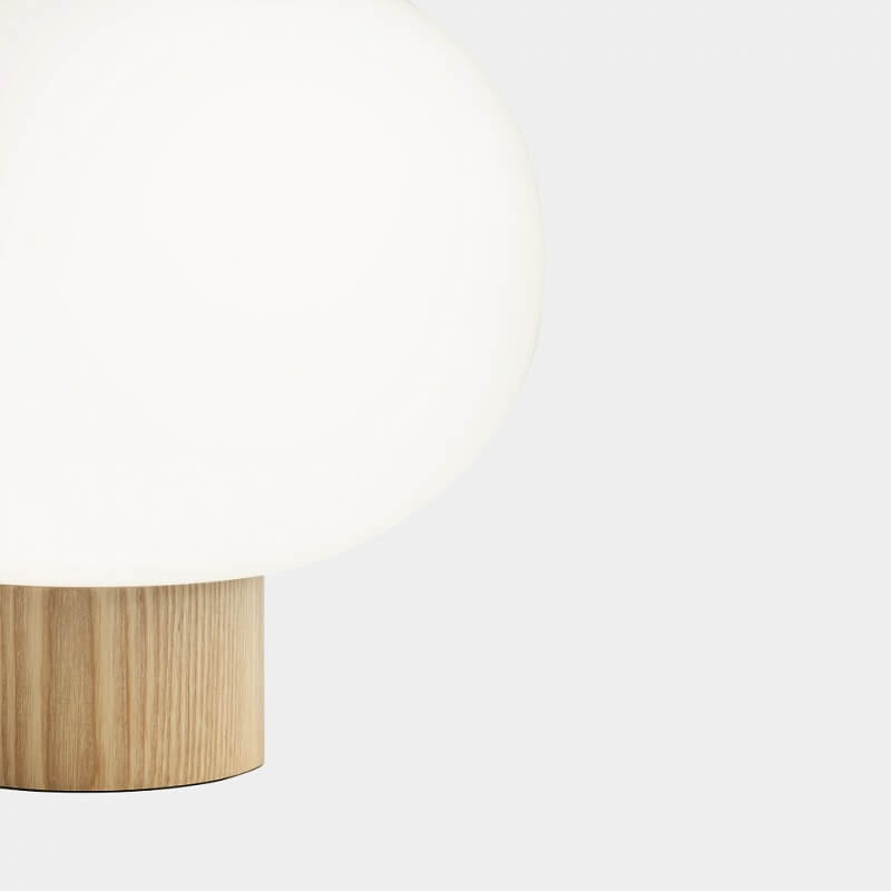 Ilargi Leds-C4 Lampada Led da tavolo in vetro soffiato dettaglio