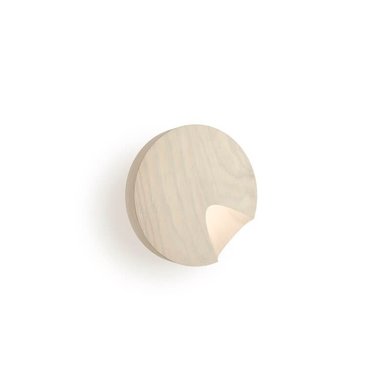 Vibia_Dots_4662-82_lampada-da-parete-legno-chiaro-di-design