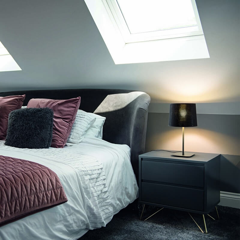 nordik-ideal-lux-lampada-da-tavolo-con-paralume-nero